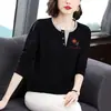Camiseta de algodão feminina manga longa primavera e outono 2024 Novo estilo coreano moderna versátil solta blusa básica top estampado que rejuvenesce