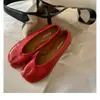 Zapatos de Piel de Oveja con Pliegues y Punta Dividida Estilo Pezuña de Cerdo para Mujer, Zapatos Planos sin Cordones tipo Ballet Mary Jane