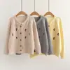 26037 Cárdigan de punto juvenil estilo universitario bordado floral suéter top para mujer venta al por mayor
