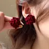 Aretes de Flor de Terciopelo Rojo para Mujer, Aretes Elegantes de Alta Gama con Diseño Único, Modernos y Versátiles, Aretes Populares al por Mayor en Línea