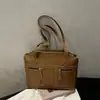 Bolsa de Ombro/Mão Retro Grande Capacidade Estilo Novo Primavera 2026 Luxo Leve Fashion Simples Versátil Textura de Alta Qualidade