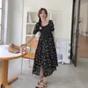 Vestido Floral Francês Black Tea Break para Mulheres Verão 2025 Novo Estilo Elegante Afina a Cintura Fenda Saia Longa