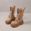 Botas de caballero de caña media para mujer, nuevas para otoño e invierno 2026, con suelas gruesas y elevación interior, estilo retro británico de gamuza, botas de motociclista