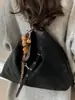 Bolso Tote Estilo Retro para Mujer 2025 Invierno Nueva Moda Gran Capacidad para Viajar de Commute de Aspecto Elegante Bolso de Ocio a la Moda