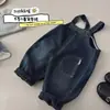 Macacão jeans infantil, estilo inverno, forrado com fleece, para meninos e meninas, moderno e versátil, adequado para usar como roupa externa