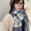 Bufanda de Cuadros Estilo Británico para Mujer 2025 Invierno Nueva Moda Atmósfera de Alta Gama Bufanda Gruesa con Borlas Al por Mayor