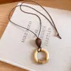 Collar de cordón de cuero con perla cuadrada de acrílico, estilo vintage y artístico, cadena para suéter, diseño único, joyería de lujo ligera, venta al por mayor
