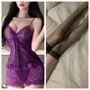 Lencería morada, estilo deseo puro, camisón de tirantes, encaje calado, transparente, ropa de cama sexy, coqueto, estilo deseo puro