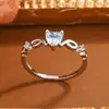 Anel de Pedra da Lua Fashion de Luxo Leve para Mulheres, Estilo Ins de Luxo Leve, Design de Nicho, Anel Aberto Exquisito Elegante
