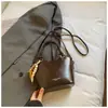 Bolsa Balde Retrô Estilo Coreano 2026 Novo Modelo de Primavera Bolsa de Ombro Transversal de Alto Valor Bolsa de Ombro Fashion para Mulheres