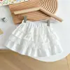 Conjunto de Verano para Niña Estilo Nuevo Camiseta sin Mangas para Bebé + Falda de Encaje Blanco de Princesa Conjunto de Dos Piezas para Bebé