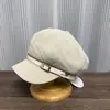 Gorra de Boina Vintage para Mujer 2026 Otoño/Invierno, Hebilla de Cuero, Logo Metálico, Estilo Británico Clásico, Artística, Adelgazante del Rostro, de Moda