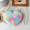 Bolsa em formato de coração bolsa Nova fofa de pelúcia pêssego coração bolsa feminina versátil para celular bolsa amor corrente pequena transversal