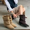 Botas Femininas Curtas Estilo Europeu Bico Fino Salto Escondido Slim 2026 Outono Nova Chegada Botas da Moda com Cano Curto Temperamentais