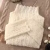 Camiseta básica de encaje cepillado de cuello medio alto para mujer para otoño e invierno, nuevo estilo, delgada, interior, top de malla de alta gama
