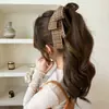 Grampo de Banana com Laço Grande Xadrez Coreano para Mulheres, Doce Grampo para Rabo de Cavalo Alto na Parte de Trás da Cabeça, Acessórios de Cabelo Elegantes e Versáteis