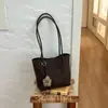 Bolsa de Palha Tecida Estilosa Xiaomi Feminina 2026 Outono Nova Tendência Bolsa Tote Simples de Grande Capacidade para Ombro Único para o Dia a Dia