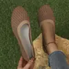 Novos sapatos femininos de tricô respiráveis e baixos, estilo comércio exterior, mocassins slip-on de tricô plano transfronteiriços, tamanho grande, coloridos