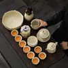 Lujo ligero de alta gama para el hogar Porcelana Ru china tetera taza de té kung fu caja de regalo juego de té de cerámica Ru de calidad maestra color beige