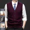 Colete de tricô masculino transfronteiriço, colete de suéter casual sem mangas com gola V e padrão de losangos, colete espessado 100% lã