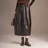 Falda de Cuero Color Café, Falda Estilo Linterna con Capullos de Flores, Nuevo Estilo Popular para Mujer Otoño e Invierno, Que Cubre la Cadera, Adelgazante, Falda de Piel Sintética de Longitud Media