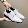Transfronterizos Tallas Grandes 40-50 Hombres Casual de Negocios Primavera y Otoño Nuevo Estilo Cara de Gota de Agua Blanco Plateado Moda Zapatos de Cuero para Hombre