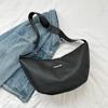 Estilo coreano moda simples cor sólida texturizada bolsa de ombro mensageiro 2023 outono e inverno Novo estilo ocidental axilas bolsa feminina bolsa de viagem