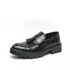 Zapatos de cuero de negocios de estilo británico de talla grande transfronterizos, modernos y versátiles, zapatos de cuero de negocios sin cordones de suela gruesa, zapatos para hombre que aumentan la altura