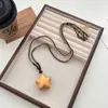 Nuevo Collar con Colgante de Estrella y Luna de Madera Estilo Retro Chino con Cordón Tejido para Mujer, Cadena Larga de Suéter de Nicho, Accesorio de Estilo Nacional