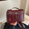 Bolsa de Mão Quadrada Pequena de Design Nicho Estilosa de Alta Qualidade, Estilo Novo da Primavera 2026, Versátil para Ombro e Transversal para Mulheres