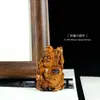 Talla de madera creativa de Zhong Kui en madera de azufaifo alcanzada por un rayo, Zhong Kui finamente tallado, un adorno artesanal y pieza de arte que trae fortuna y bendiciones