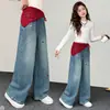 Pantalones vaqueros de otoño para niñas, nuevo estilo 2026 para niños mayores con bordado de estrellas, diseño de pierna curva, pantalones de pierna ancha holgados y pantalones largos con dobladillo acampanado