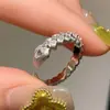 Libro rojo pequeño explosiones tejidas cepillado anillo de serpiente de espíritu pequeño retro nuevo chino viento frío anillo de taladro una generación de pelo