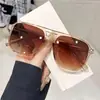 Óculos de Sol Quadrados de Armação Grande Multicor Transfronteiriços de Alta Moda Que Fazem o Rosto Parecer Menor, Óculos de Sol Estilo Aviador com Ponte Dupla e Tachas para Mulheres e Homens