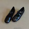 Zapatos Planos Artísticos de Cuero Genuino Estilo Nicho para Mujer, Verano 2026, Transpirables, de Tacón Bajo, Versátiles para el Trabajo, con Tiras Cruzadas Caladas