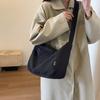 Estilo japonês impermeável nylon casual saco de pano de um ombro para mulheres novo design sentido nicho grande capacidade commuter lona saco tote