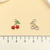 Colgante de Gato con Lazo de Goteo de Aceite de Dibujos Animados, Corazón de Fruta, Llavero DIY, Collar, Colgante de Aleación, Accesorios de Joyería