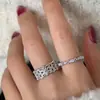 Anel Exquisito com Padrão Vazado Doce e Cool para Mulheres, Versátil e Fashion, Anel Aberto Empilhável, Anel para Dedo Indicador com Design de Nicho