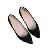 Zapatos planos para mujer 2026 otoño nuevo estilo, suela suave, boca poco profunda, negro versátil, punta fina cómoda, gamuza, zapatos de trabajo para todas las estaciones