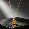 Collar Colgante Geométrico Irregular Fresco Más Vendido Europeo y Americano Cadena de Clavícula para Mujer Colgante Chapado en Acero de Titanio Oro 18K