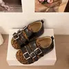 Novos Sapatos Pequenos de Couro 2026 Outono Estilo Britânico Mocassins Solado Grosso Salto Escondido Sapatos Individuais Femininos Estampa de Leopardo Retrô Bico Redondo