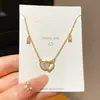 Colar com pingente de coração de zircônia banhado a ouro 14k real, corrente de clavícula requintada de nicho de alta qualidade, acessório versátil de luxo leve