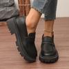 2025 Outono Novo Tamanho Grande Estilo Britânico Slip-On Sapatos Pequenos de Couro Mocassins Retro de Sola Grossa Sapatos Casuais Versáteis