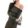 Envío Directo Transfronterizo Otoño e Invierno Rayas de Color Contrastante Cuello Asimétrico Manga Larga Camiseta Look Adelgazante para Mujer Versátil Hombro Descubierto Camiseta Base