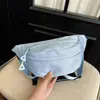 Bolso de pecho liso para mujer transfronterizo, estilo Harajuku, resistente al agua, bolso de hombro moderno para el uso diario y los viajes, bolso cruzado unisex