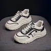 Tênis Dad Feminino 2026 Primavera Novos Sapatos Brancos Respiráveis Sapatos Esportivos com Solado Grosso que Aumentam a Altura Tênis Casuais Sapatos Dad Tendência