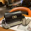 Capa Superior Piel de Vaca Cuero Curtido Vegetal Bolso para Mujer Cruzado Pequeño Bolso Cuadrado Pequeño Retro Marca Grande Casual Correa Ancha Para Todo 834