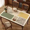 Mantel individual de mesa de comedor retro americano, PVC impermeable y resistente a las manchas, fácil de limpiar, protector de mesa rectangular de alta gama de lujo ligero 2025