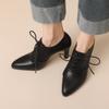 2025 Novos Sapatos de Salto Grosso de Boca Profunda Camada Única Femininos Salto Alto Cadarço Couro Genuíno Estilo Britânico Sapatos de Couro Bico Fino Mocassins de Salto Médio