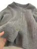 Cárdigan de punto grueso estilo europeo minimalista con trenzas, cuello redondo para mujer, versátil para otoño e invierno, estilo perezoso, suéter suave con botones dorados